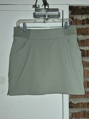 Columbia Khaki Skort Skirt Shorts Size M Medium Side Pockets